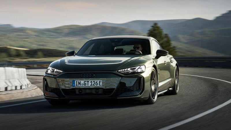 Электрокар e-tron GT теперь самый мощный Audi в истории