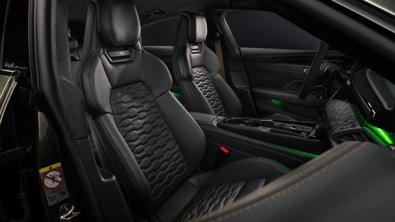 Электрокар e-tron GT теперь самый мощный Audi в истории