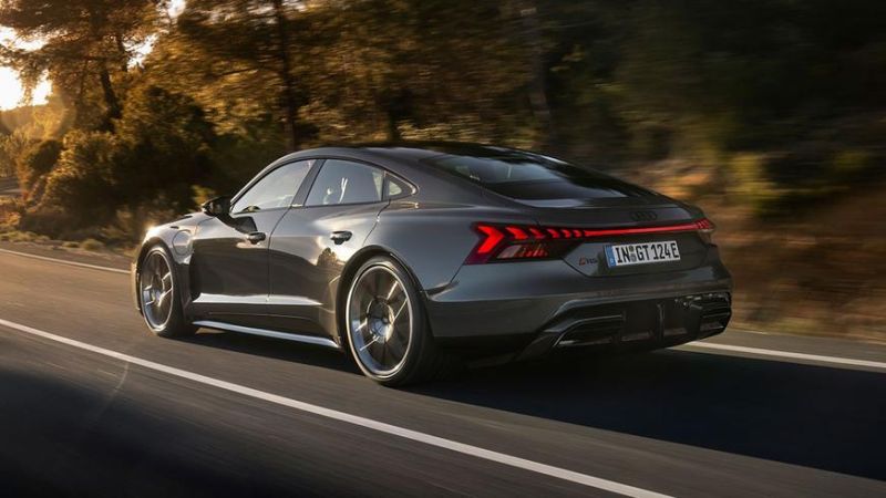 Электрокар e-tron GT теперь самый мощный Audi в истории