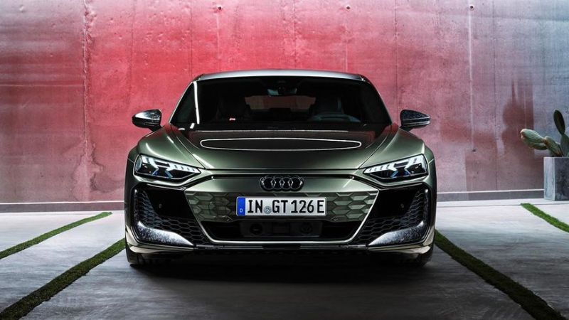 Электрокар e-tron GT теперь самый мощный Audi в истории