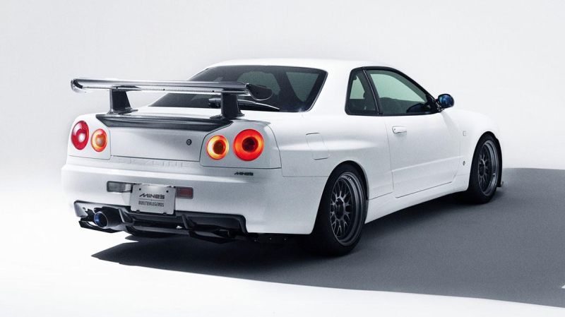 Японское ателье предложило рестомоды на базе Nissan Skyline GT-R