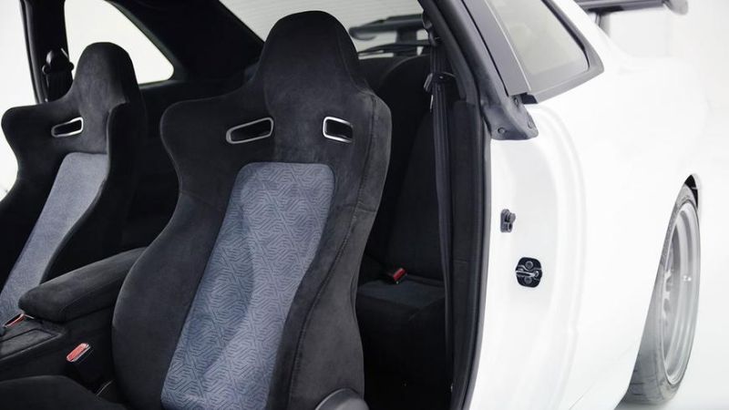 Японское ателье предложило рестомоды на базе Nissan Skyline GT-R