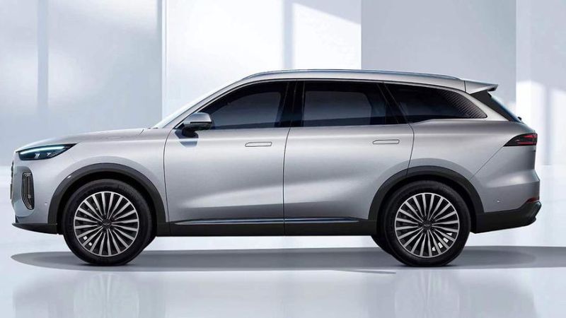 Новый Chery Tiggo 8. Первые официальные фото