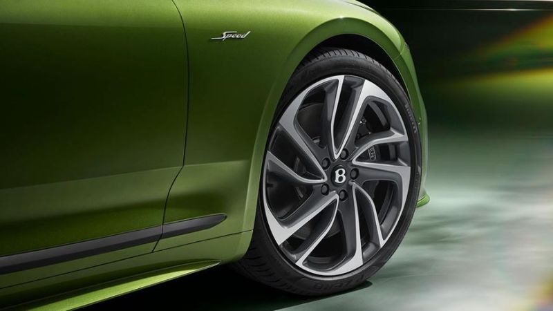 Новый Continental GT стал самым мощным дорожным Bentley в истории