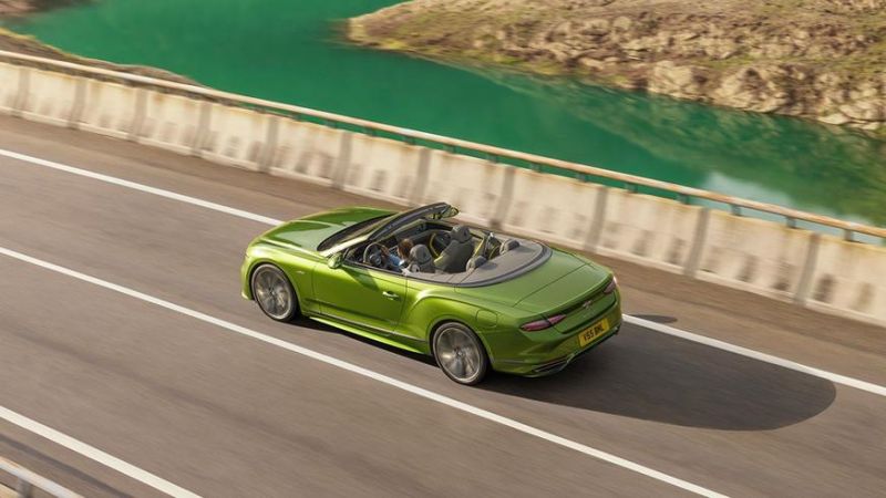 Новый Continental GT стал самым мощным дорожным Bentley в истории