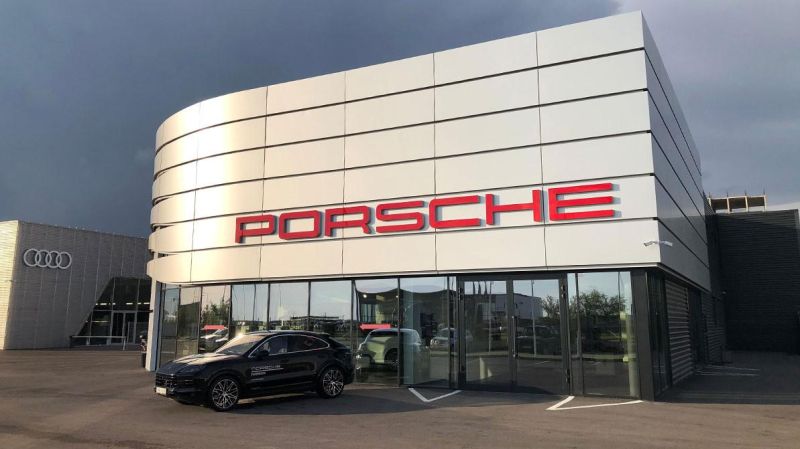 Porsche официально запустил продажи обновлённого Taycan в Казахстане