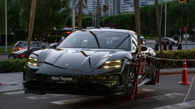 Porsche официально запустил продажи обновлённого Taycan в Казахстане