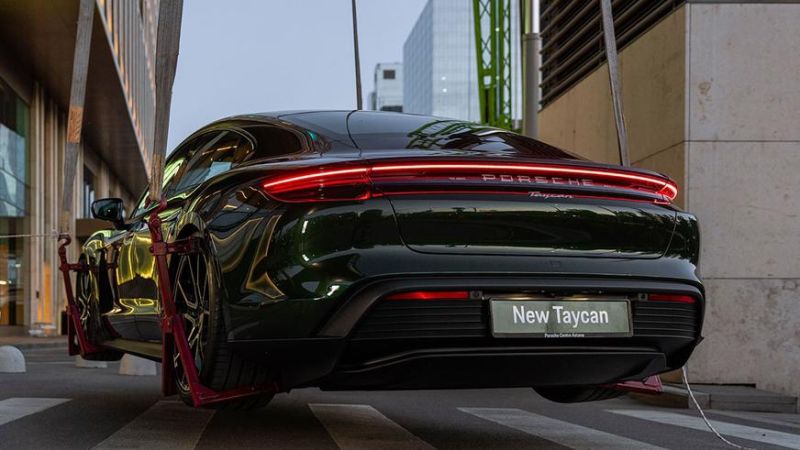 Porsche официально запустил продажи обновлённого Taycan в Казахстане