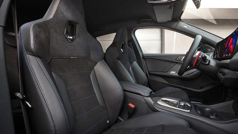 Представлен новый BMW 1-й серии: минус механика, плюс экраны