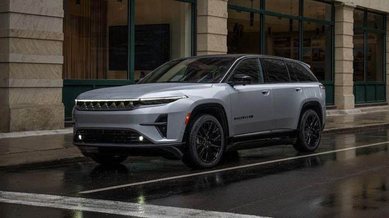 Представлен самый быстрый серийный Jeep. Это электрокар