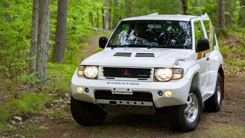 Редкий Mitsubishi Pajero Evolution выставили на продажу в США