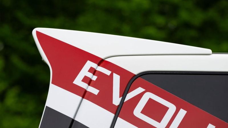 Редкий Mitsubishi Pajero Evolution выставили на продажу в США