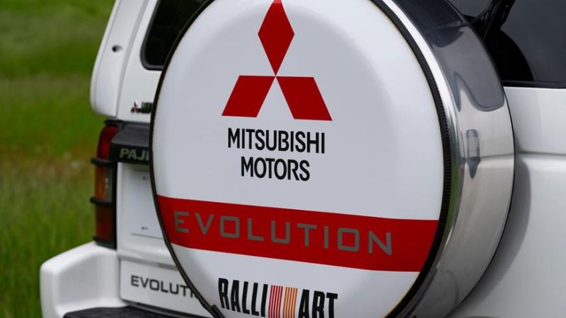 Редкий Mitsubishi Pajero Evolution выставили на продажу в США