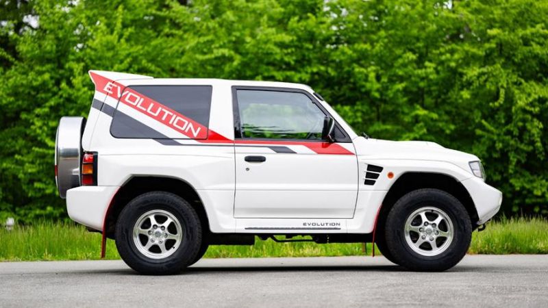 Редкий Mitsubishi Pajero Evolution выставили на продажу в США