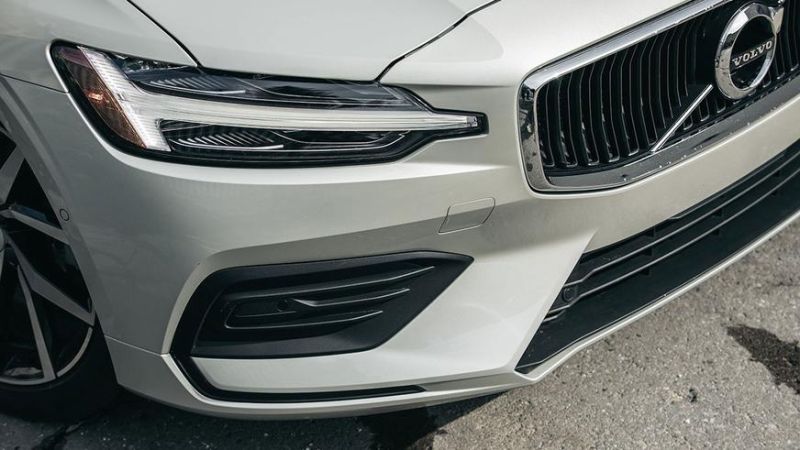 Седан Volvo S60 уходит в историю