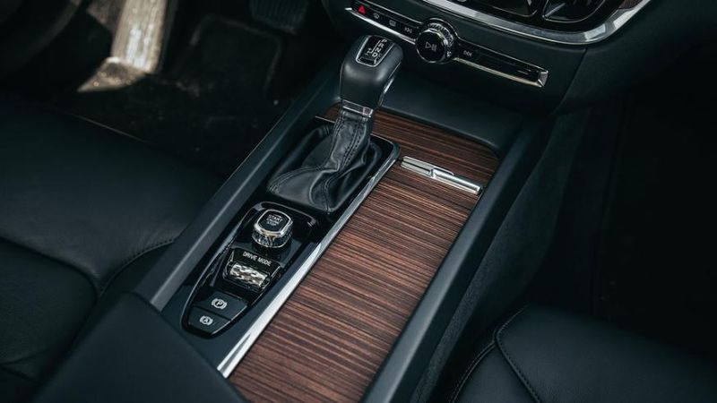 Седан Volvo S60 уходит в историю