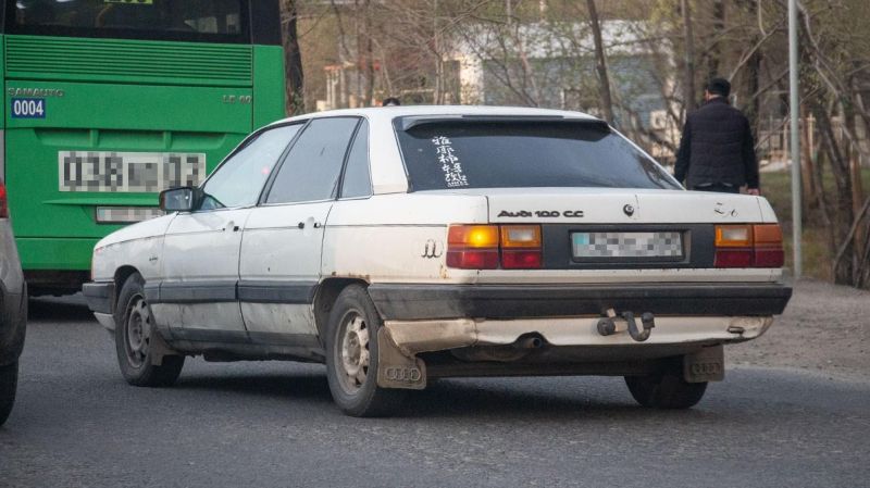 Старых автомобилей в Казахстане стало больше