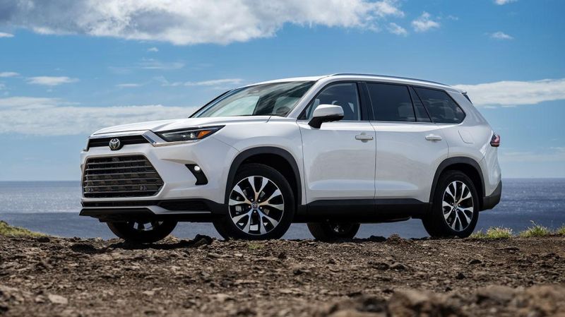 Toyota остановила продажи двух самых больших кроссоверов в США