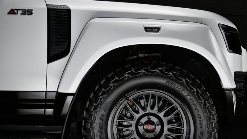 В Arctic Trucks слегка обновили Defender AT35