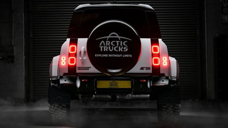 В Arctic Trucks слегка обновили Defender AT35