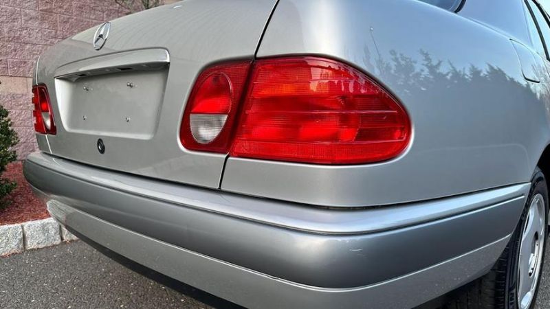 В США нашли E-Class (W210) с пробегом всего 22 тыс. км