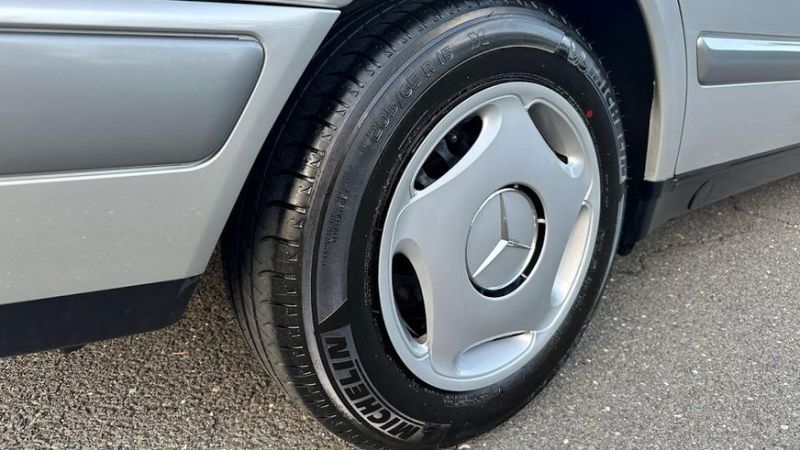 В США нашли E-Class (W210) с пробегом всего 22 тыс. км