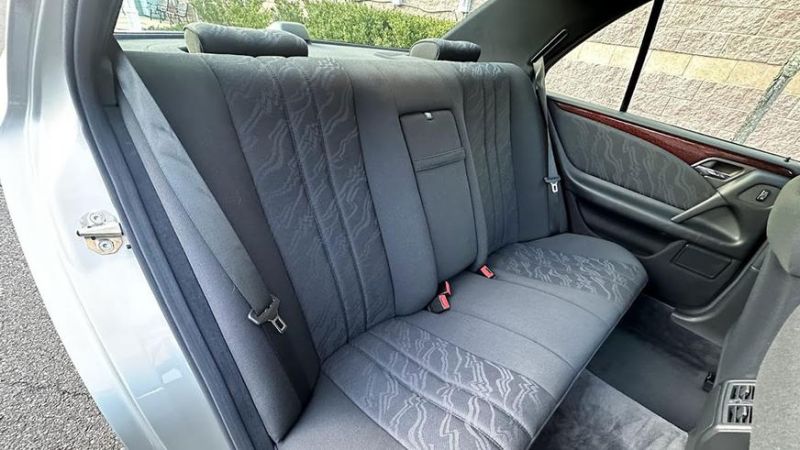 В США нашли E-Class (W210) с пробегом всего 22 тыс. км