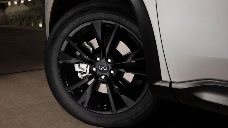 Большой кроссовер Infiniti QX60 лишился V6