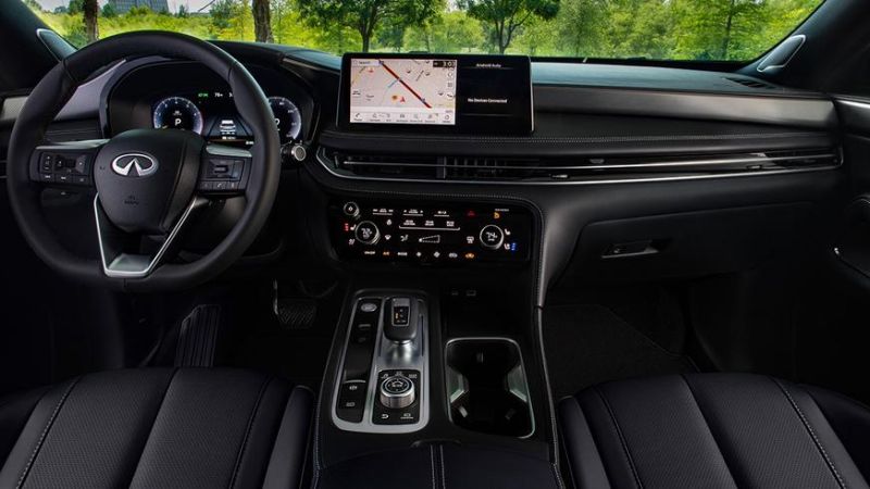 Большой кроссовер Infiniti QX60 лишился V6