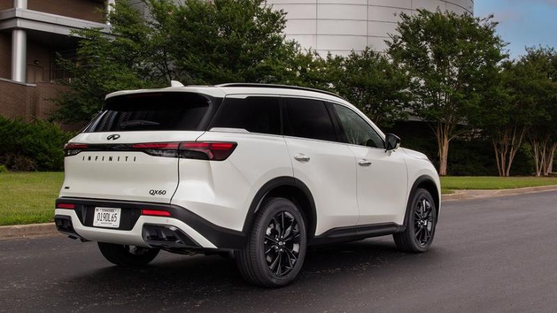 Большой кроссовер Infiniti QX60 лишился V6