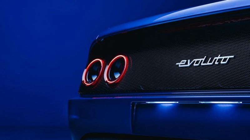 Классический Ferrari превратили в карбоновый рестомод