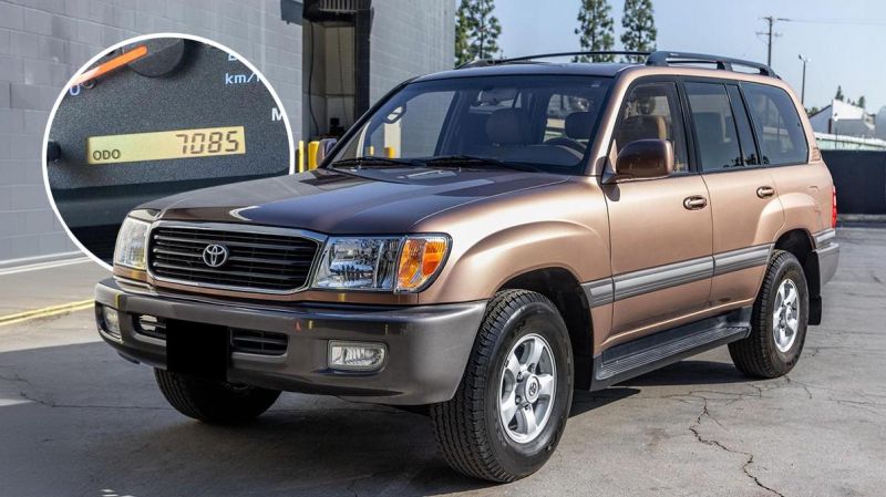 Land Cruiser 100 с небольшим пробегом замечен на аукционе