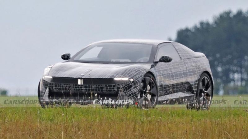 Необычный прототип BMW засекли шпионы