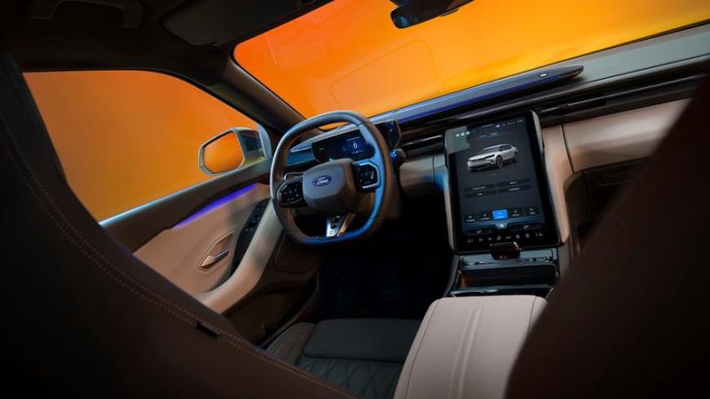 Новый Ford Capri оказался электрическим кроссовером