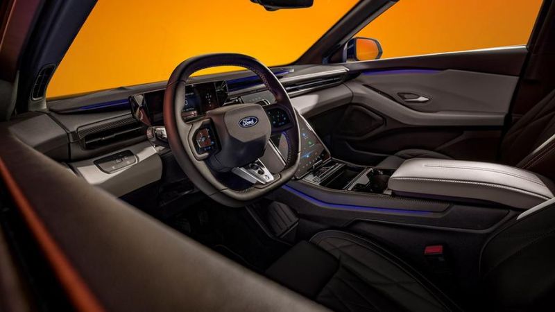 Новый Ford Capri оказался электрическим кроссовером