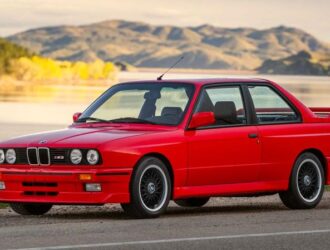 Очень редкую BMW M3 хотят продать за 200 тысяч долларов