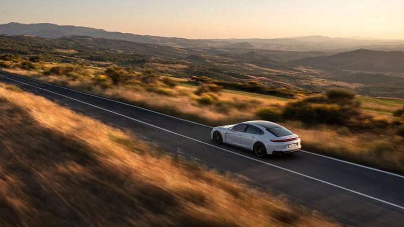 Porsche Panamera стал 782-сильным