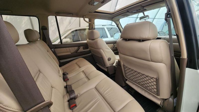Практически новый Land Cruiser 80 выставлен на торги в США