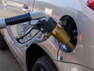 Предельные цены на автогаз подняли на заправках в Казахстане