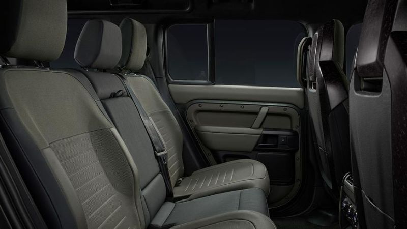 Раскрыт Land Rover Defender Octa