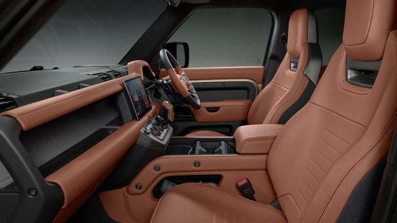 Раскрыт Land Rover Defender Octa
