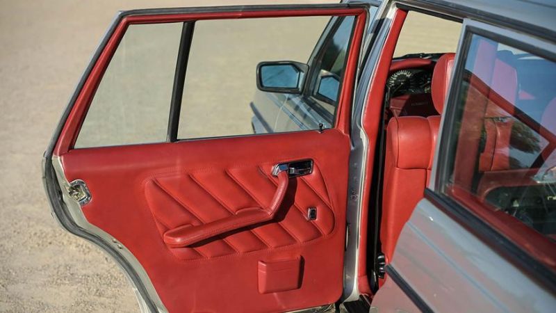 Редкий 45-летний универсал Mercedes-Benz оценили дороже нового S-класса