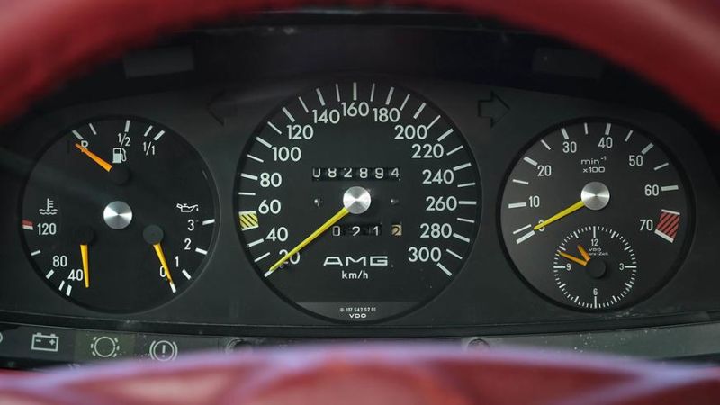 Редкий 45-летний универсал Mercedes-Benz оценили дороже нового S-класса