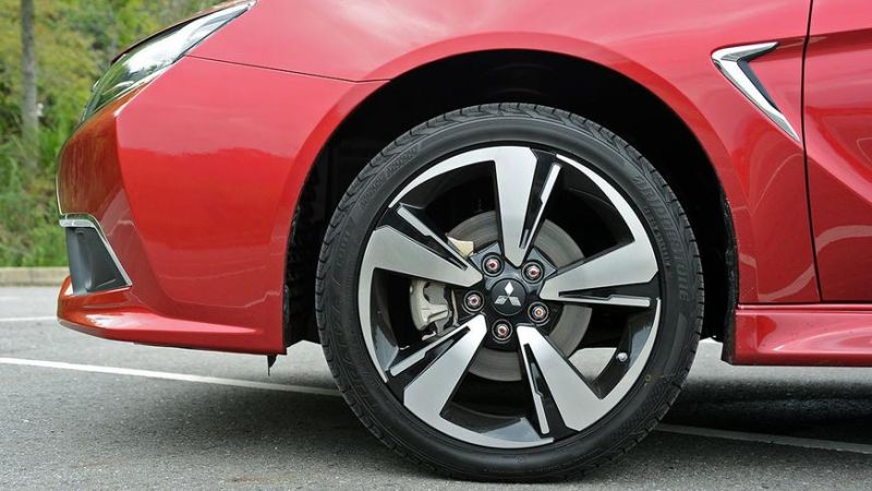 Выпущен последний Mitsubishi Lancer