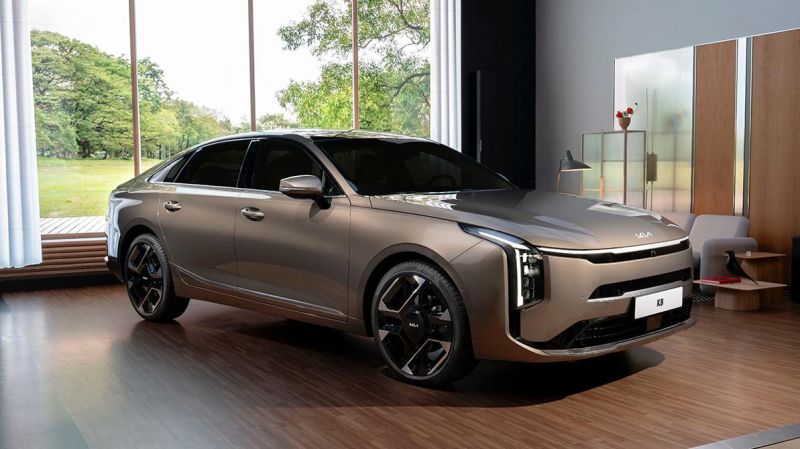 Kia обновила седан K8