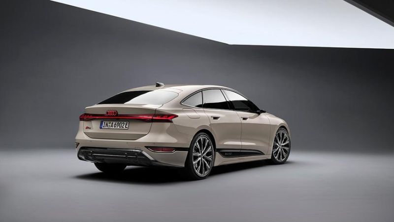 Новый Audi A6. Задний привод и электромоторы
