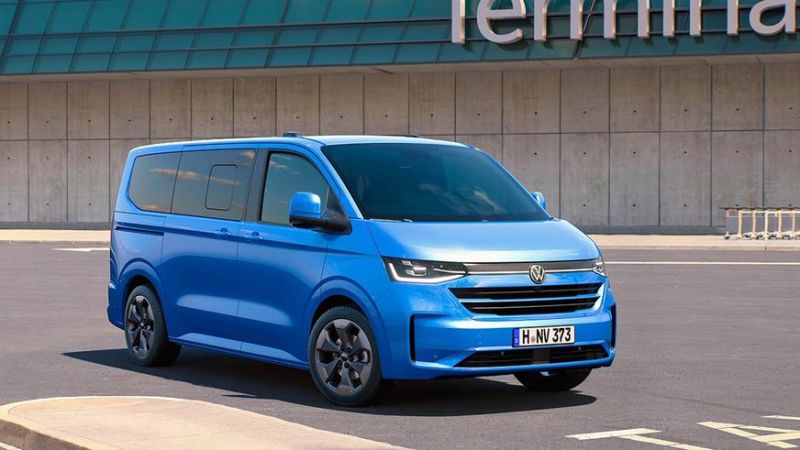 Опубликованы первые фото нового Volkswagen Transporter