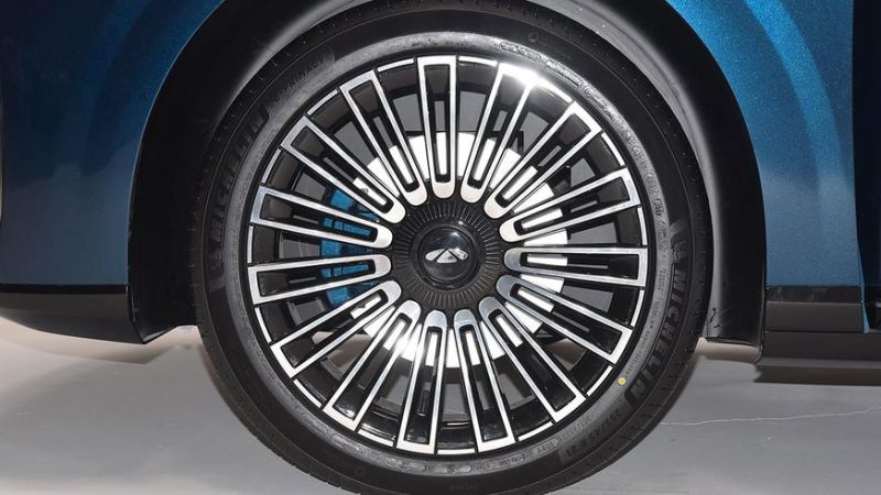 Показан самый большой кроссовер Chery из серии Fulwin