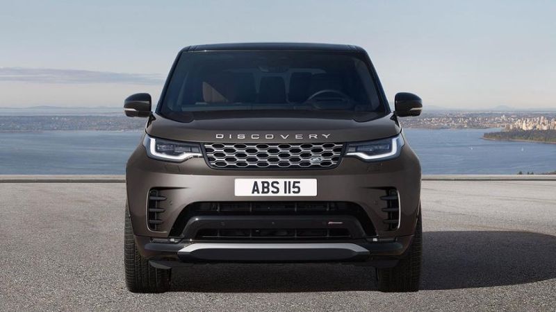 Теряющий клиентов Land Rover Discovery могут превратить в минивэн
