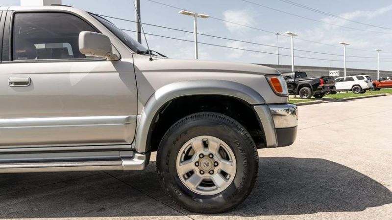 Toyota 4Runner (N180) с небольшим пробегом продают в США